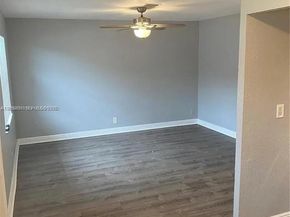 240 SE 9th Ave, Pompano Beach FL 33060