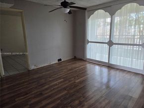 14155 SW 87th St E202, Miami FL 33183