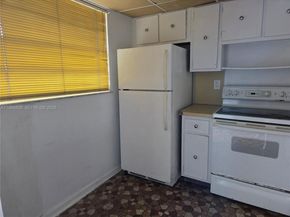 14155 SW 87th St E202, Miami FL 33183