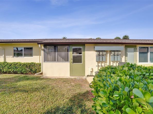 2915 Crosley Dr W J, West Palm Beach FL 33415