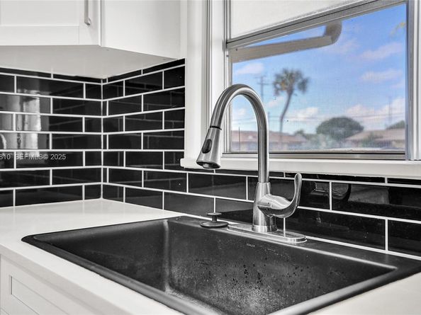 2915 Crosley Dr W J, West Palm Beach FL 33415