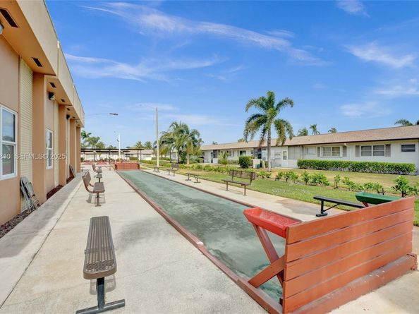 2915 Crosley Dr W J, West Palm Beach FL 33415