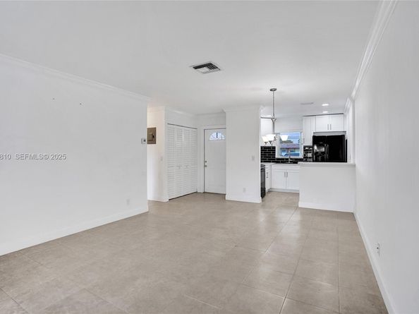 2915 Crosley Dr W J, West Palm Beach FL 33415