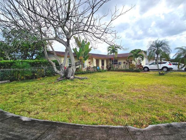 12900 SW 81st St, Kendall FL 33183