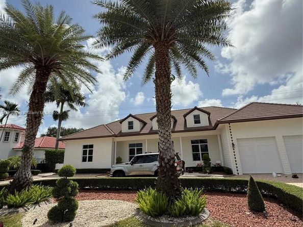 7635 SW 84th Ct, Miami FL 33143