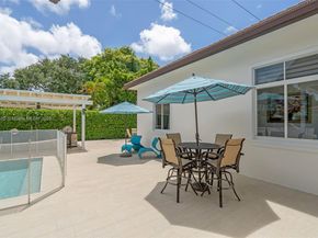 7635 SW 84th Ct, Miami FL 33143