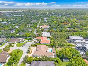 7635 SW 84th Ct, Miami FL 33143