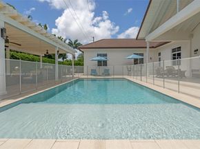 7635 SW 84th Ct, Miami FL 33143