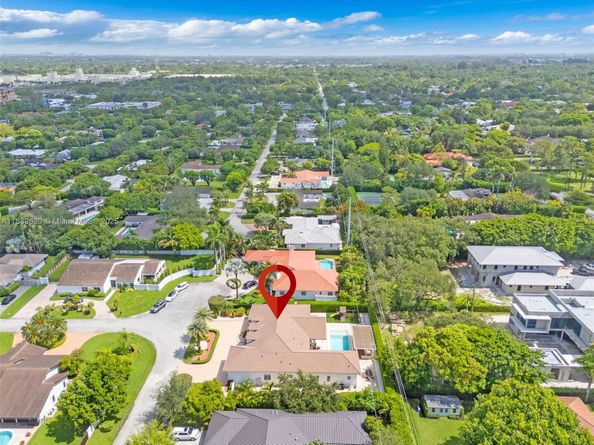7635 SW 84th Ct, Miami FL 33143