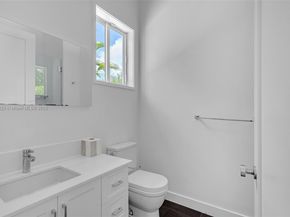 7635 SW 84th Ct, Miami FL 33143