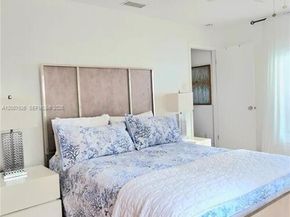 5551 Lakeview Mews Dr, Boynton Beach FL 33437