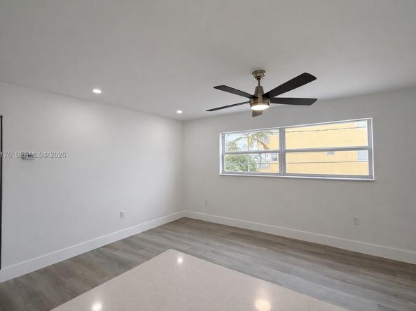 363 Washington Ave 35, Miami Beach FL 33139