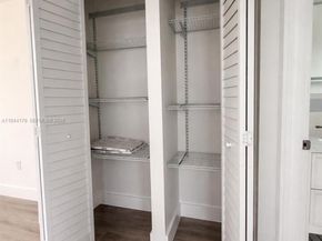 363 Washington Ave 35, Miami Beach FL 33139