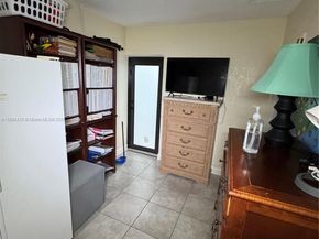 8275 SW 47th Ter, Miami FL 33155