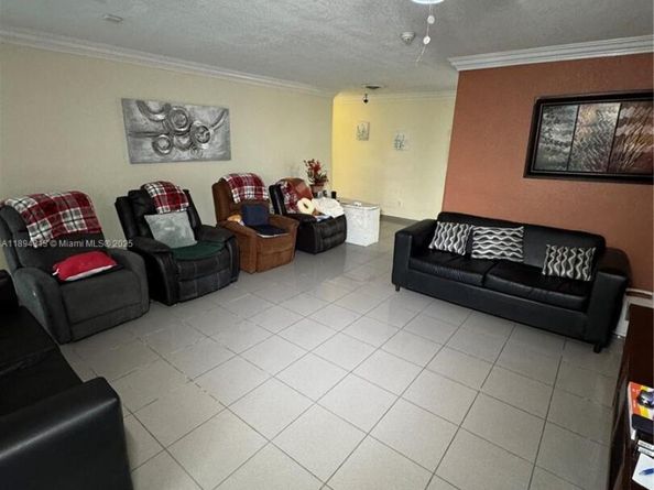 8275 SW 47th Ter, Miami FL 33155