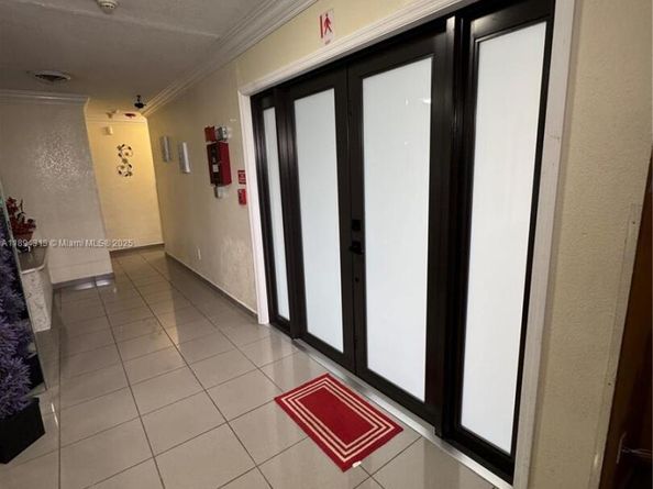 8275 SW 47th Ter, Miami FL 33155