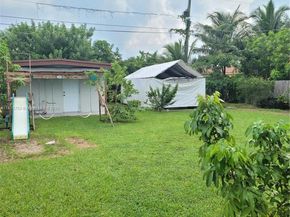 853 SW 3rd St, Florida City FL 33034