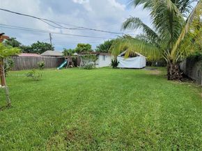 853 SW 3rd St, Florida City FL 33034