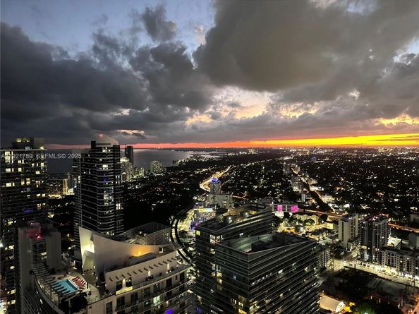 1000 Brickell Plz PH5706, Miami FL 33131