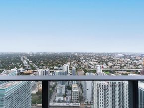 1000 Brickell Plz PH5706, Miami FL 33131