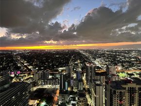 1000 Brickell Plz PH5706, Miami FL 33131