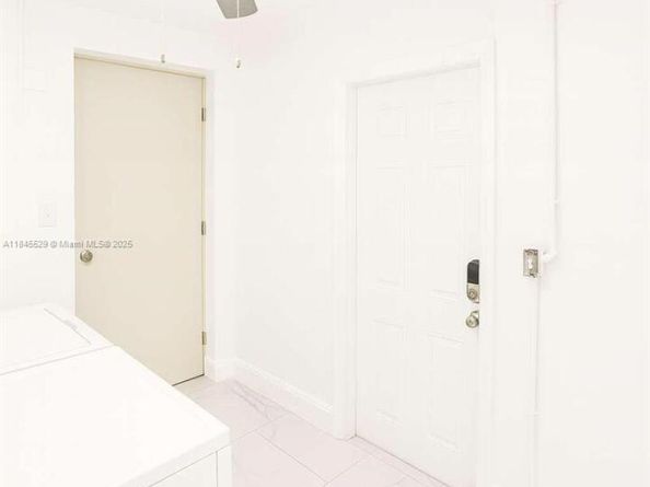 2231 NW 9th Ct, Fort Lauderdale FL 33311