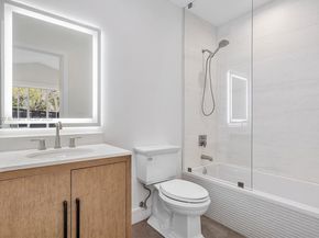 1930 Alamanda Dr, North Miami FL 33181
