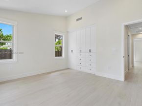 1930 Alamanda Dr, North Miami FL 33181
