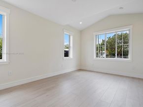 1930 Alamanda Dr, North Miami FL 33181