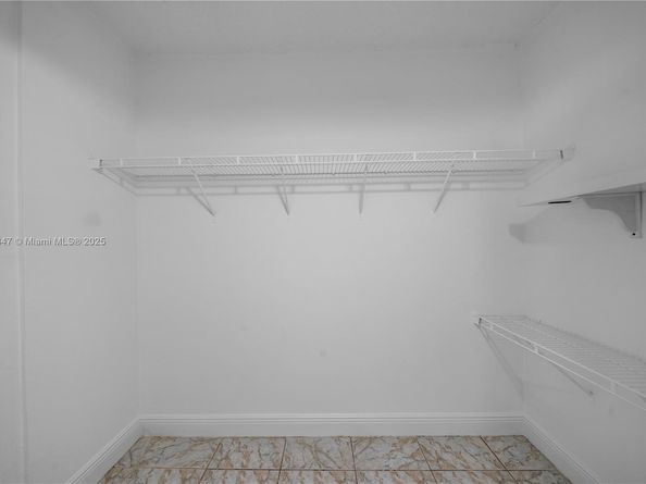 9460 Fontainebleau Blvd 130, Miami FL 33172