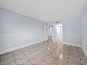 9460 Fontainebleau Blvd 130, Miami FL 33172