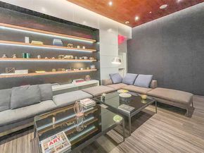 88 SW 7th St 2204, Miami FL 33130