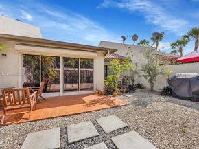 8596 SW 115th Pl, Miami FL 33173