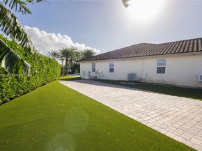 2133 NW 14th Pl, Homestead FL 33030