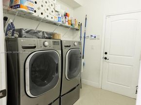 2133 NW 14th Pl, Homestead FL 33030