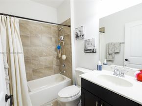 2133 NW 14th Pl, Homestead FL 33030