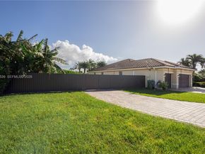 2133 NW 14th Pl, Homestead FL 33030