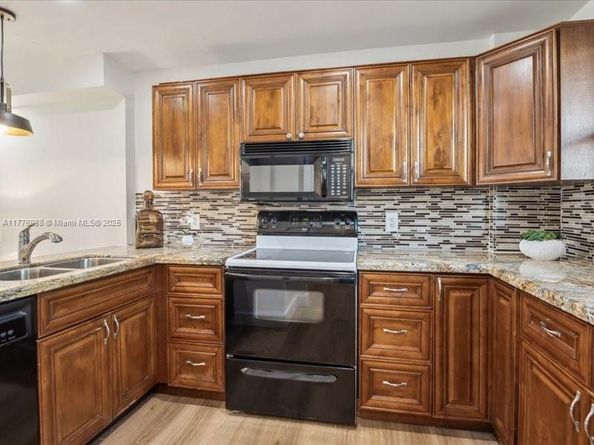 103 Royal Park Dr 1G, Oakland Park FL 33309