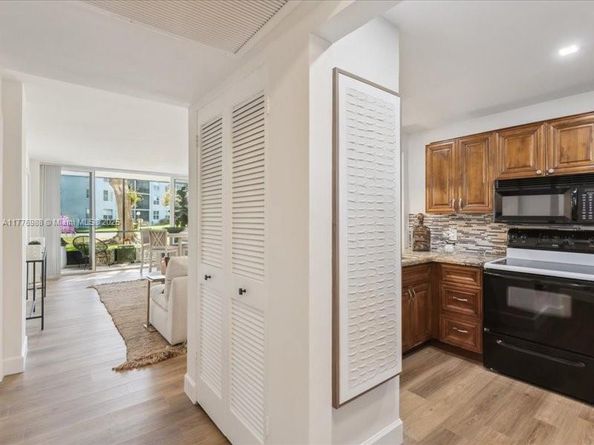103 Royal Park Dr 1G, Oakland Park FL 33309