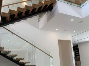 Undisclosed Address #A12028733, Fort Lauderdale FL 33316