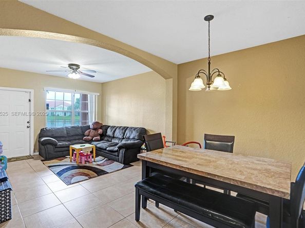 2409 Belmont Ln 2409, North Lauderdale FL 33068