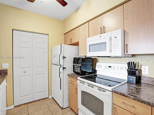 2409 Belmont Ln 2409, North Lauderdale FL 33068