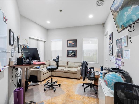 19501 NE 14 Ct, North Miami Beach FL 33169