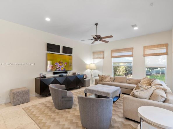 19501 NE 14 Ct, North Miami Beach FL 33169