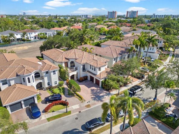 19501 NE 14 Ct, North Miami Beach FL 33169