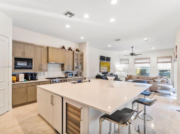 19501 NE 14 Ct, North Miami Beach FL 33169