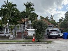 560 NE 77th St, Miami FL 33138