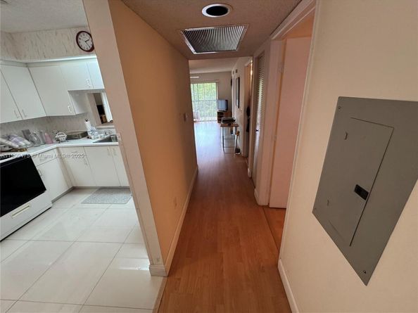 1650 SW 124th Ter 403D, Pembroke Pines FL 33027