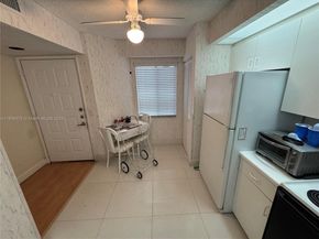 1650 SW 124th Ter 403D, Pembroke Pines FL 33027
