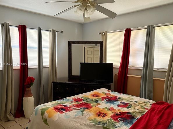 4801 NW 19th St, Lauderhill FL 33313